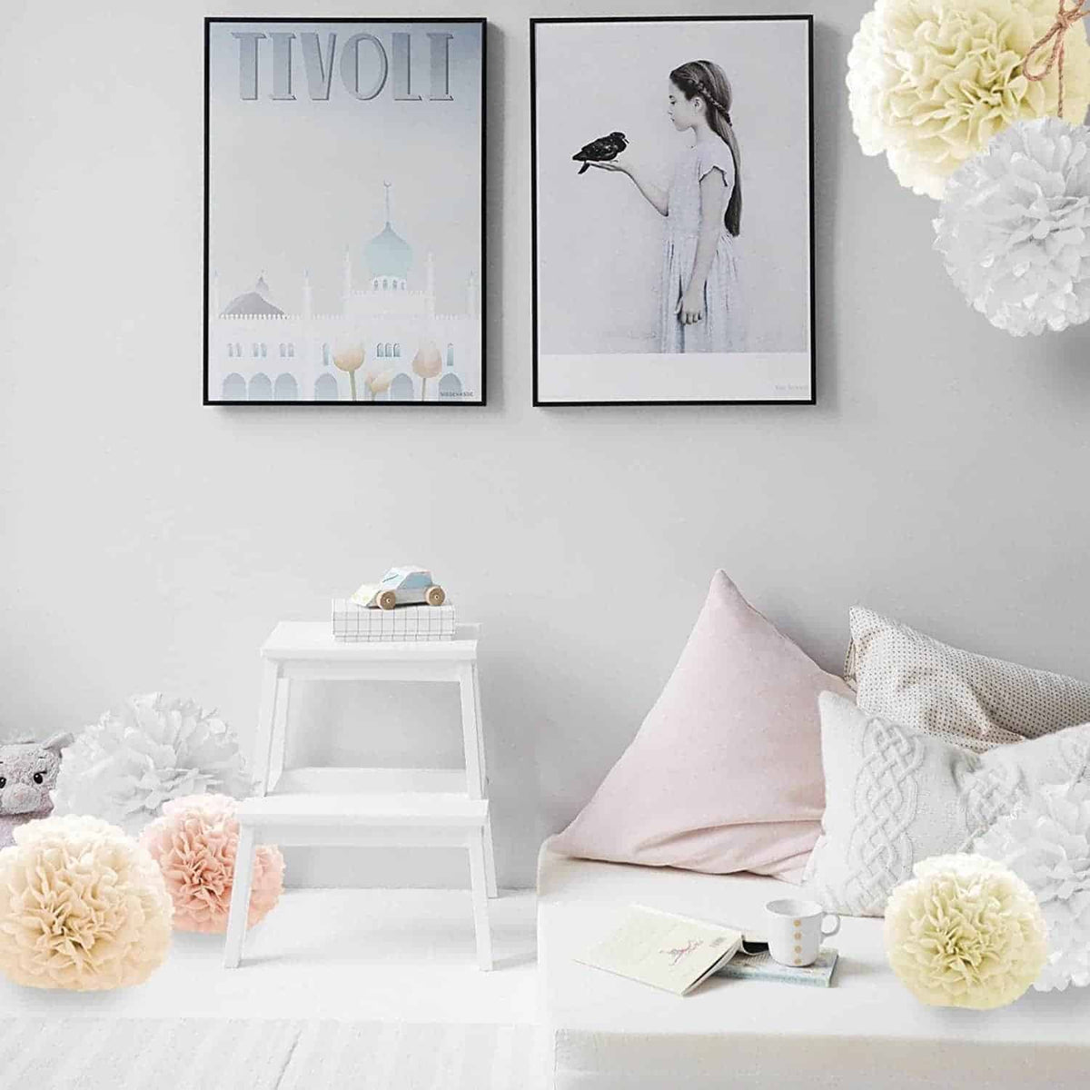 Natural Colors Pom Poms Set - Merry Expressions